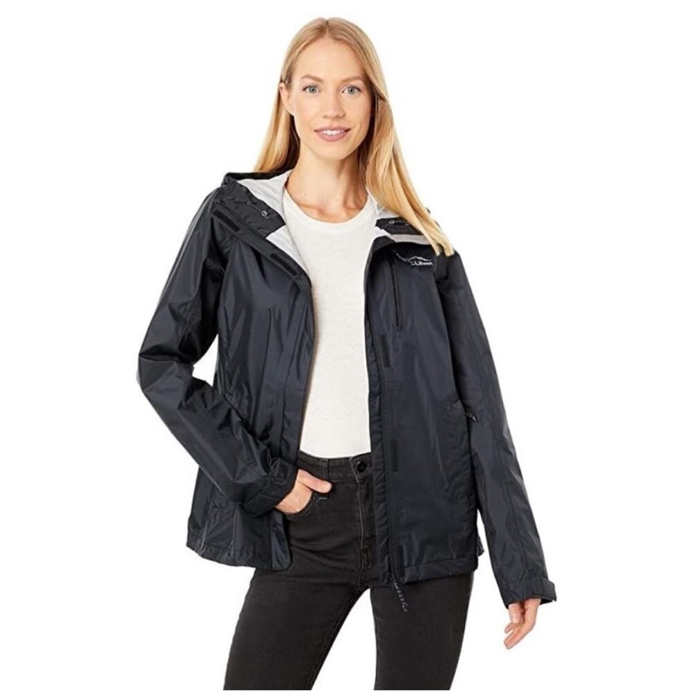 L.L. Bean Black Trail Model Rain Jacket Women’s size XL